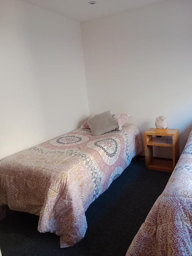 Almer Hostal Пунта Аренас Екстериор снимка