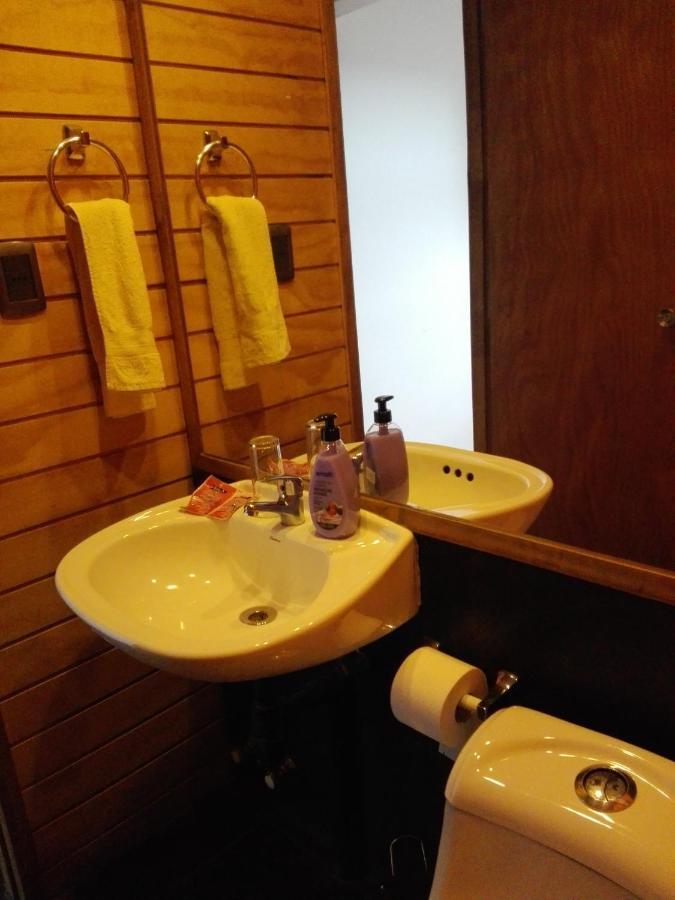 Almer Hostal Пунта Аренас Екстериор снимка