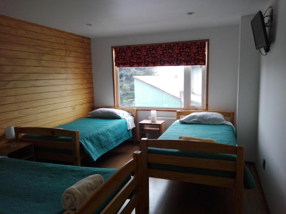 Almer Hostal Пунта Аренас Екстериор снимка