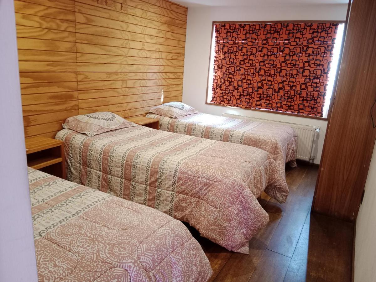 Almer Hostal Пунта Аренас Екстериор снимка