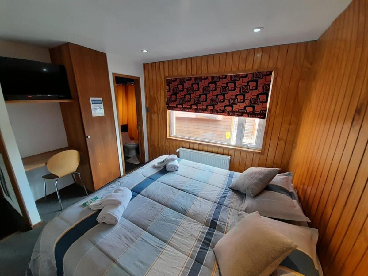 Almer Hostal Пунта Аренас Екстериор снимка